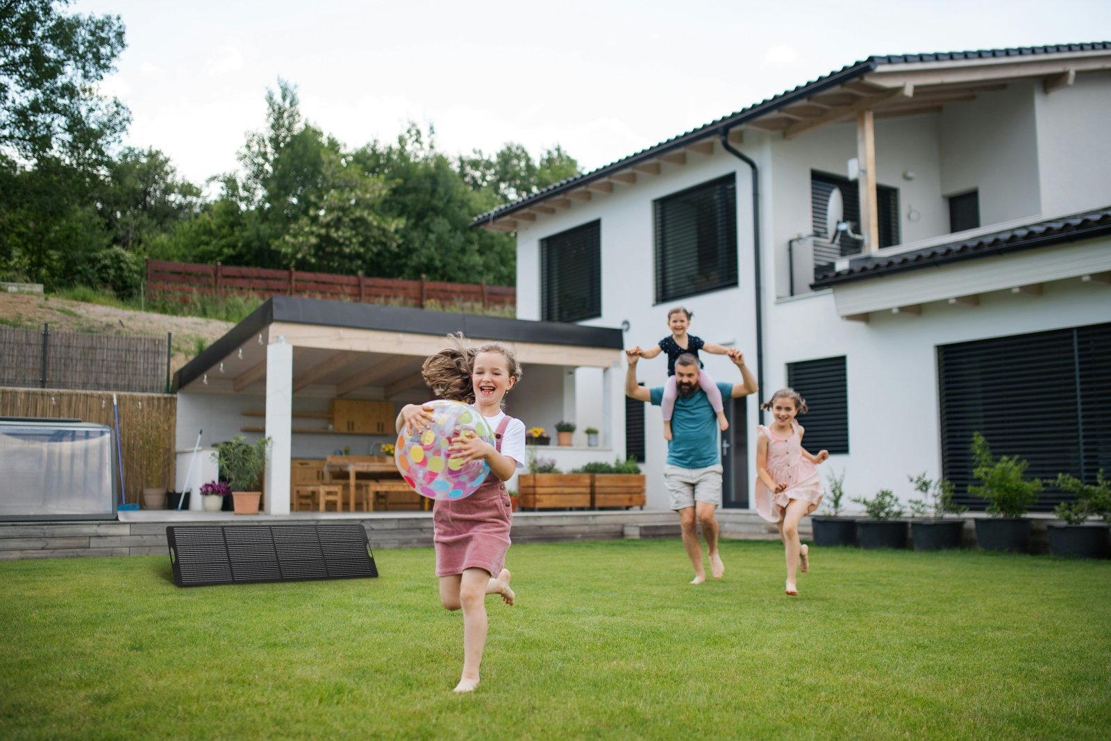The Ultimate Guide to Solar Panels for Home and Off Grid Living
